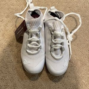 Aeros Varsity Sneakers